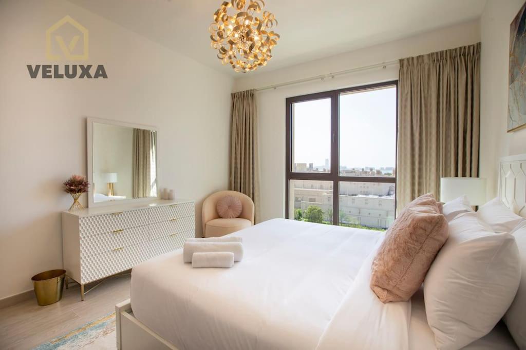 Veluxa - Luxury And Bright 1 Bedroom Apartment, Burj View! Dubaj Zewnętrze zdjęcie